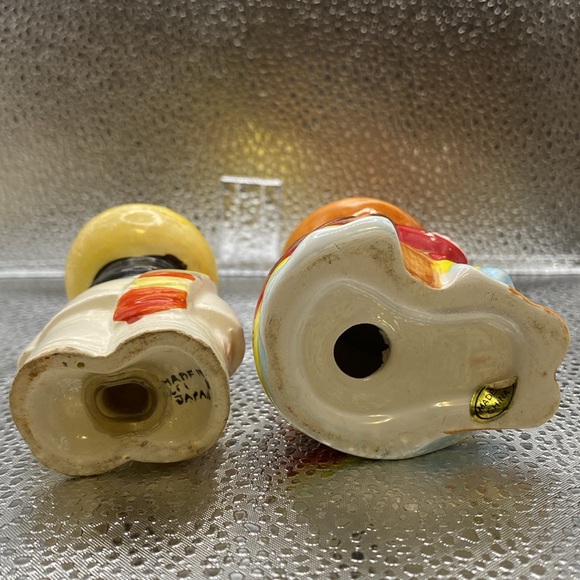 Salt and Pepper Shakers - Picture 5 of 6